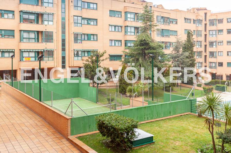 Foto 588f5f11-97d8-4303-adb7-e0c976502193. Lloguer apartament amb calefacció aparcament piscina a Madrid