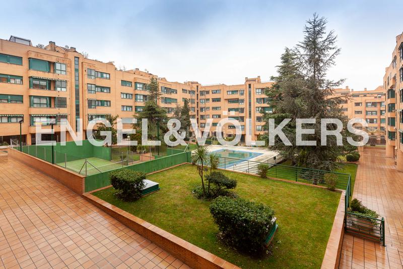 Foto 5eccad09-b94c-4c46-9515-34bdee79a35e. Lloguer apartament amb calefacció aparcament piscina a Madrid