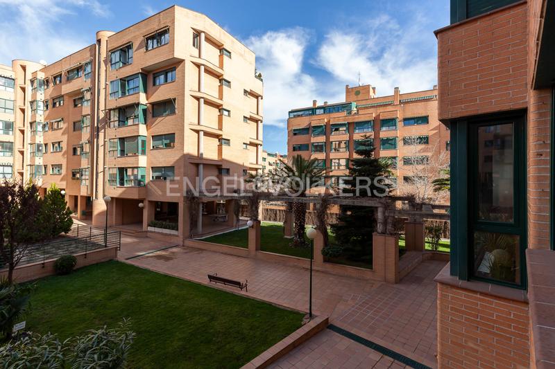 Foto 6d0a53f3-8985-4f7e-a2ad-dbfb2bbc3c15. Lloguer apartament amb calefacció aparcament piscina a Madrid