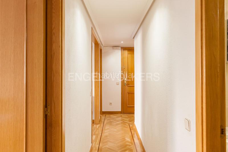 Foto f24b2bd3-2843-42d2-911e-7fe200305fb2. Lloguer apartament amb calefacció aparcament piscina a Madrid