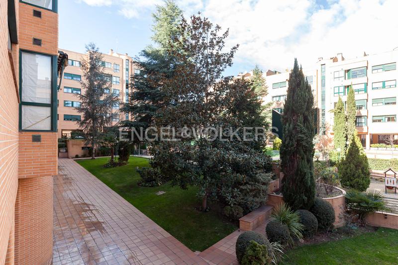 Foto fa741c7d-5b45-4f24-b72a-35a86e21fdfe. Lloguer apartament amb calefacció aparcament piscina a Madrid