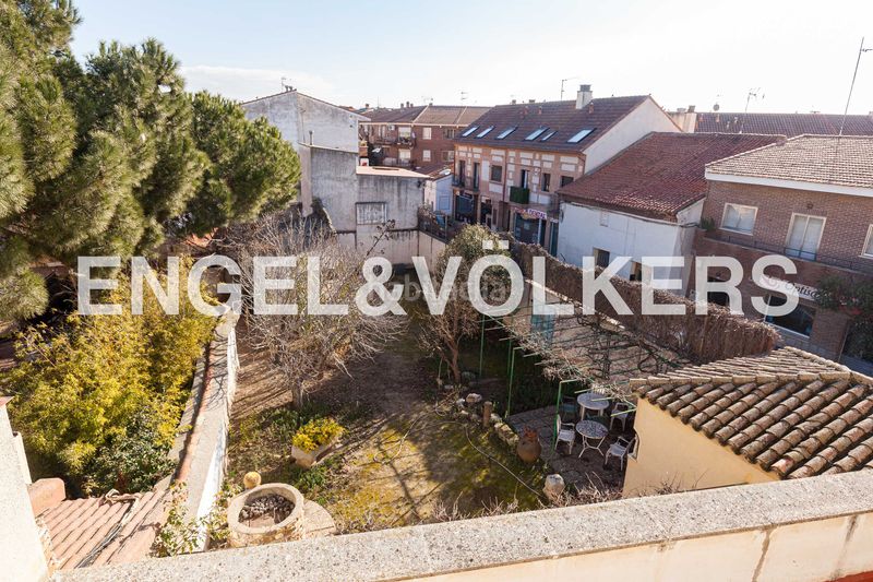 Foto 5385ecd7-8410-4d6f-a118-a5c564175461. Semi detached house with heating parking in Fuente el Saz de Jarama