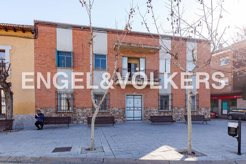 Foto ce4e264b-77f2-422d-9b19-8852628ae3f9. Semi detached house with heating parking in Fuente el Saz de Jarama