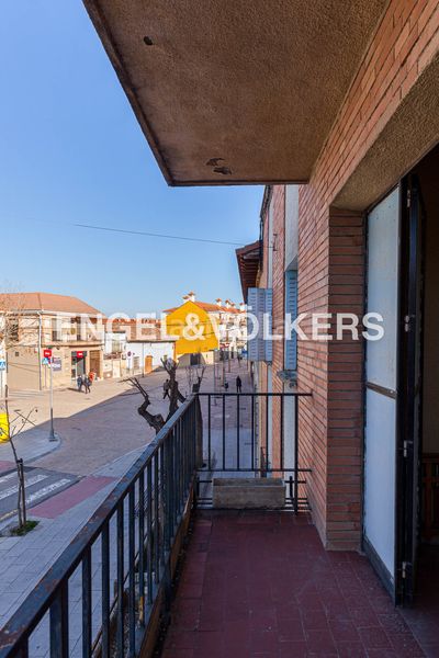Foto f69344de-bae3-484a-93ec-75ae4bfe2827. Semi detached house with heating parking in Fuente el Saz de Jarama
