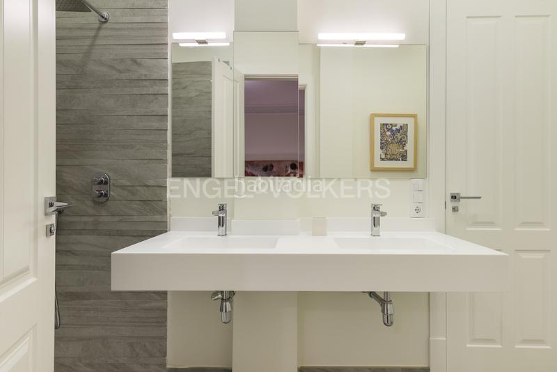 Foto 91b9b80c-e023-4bf8-bd77-4340f0fdba75. Appartement avec chauffage dans Palacio Madrid