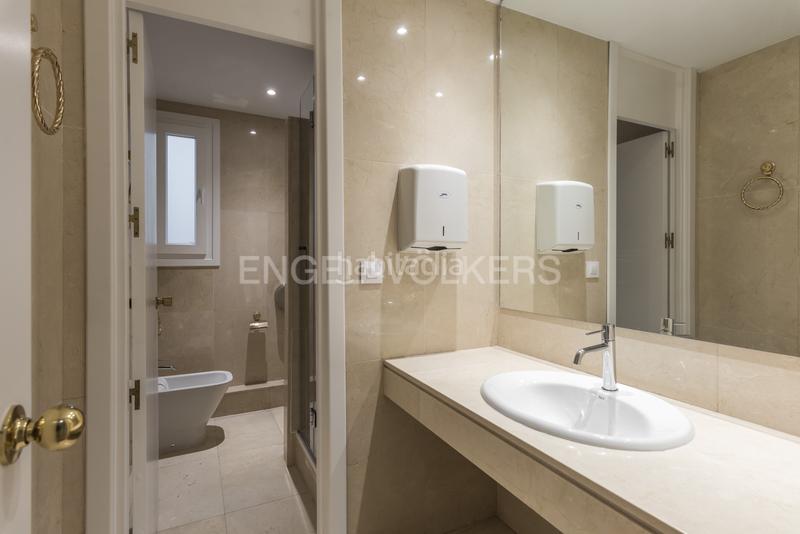 Foto df995c0e-e751-41e7-93fa-da79739110fb. Location appartement avec chauffage dans Nueva España Madrid