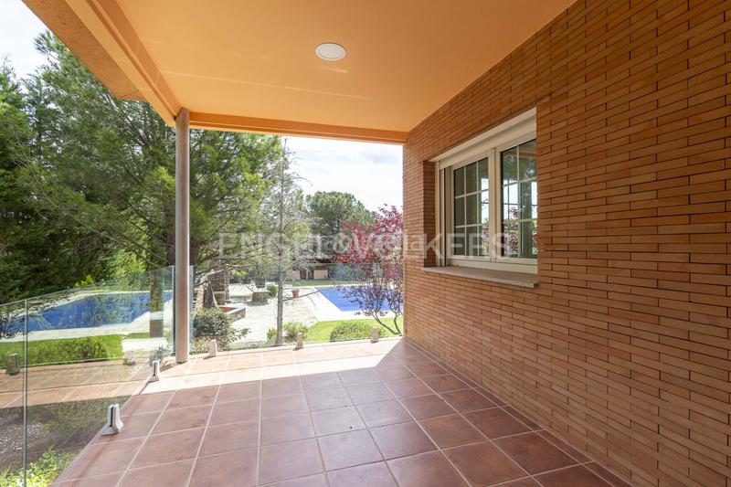 Foto 00905919-92dd-428e-96b5-23bf52817cea. Casa amb calefacció piscina a Navalquejigo-Los Arroyos Escorial (El)