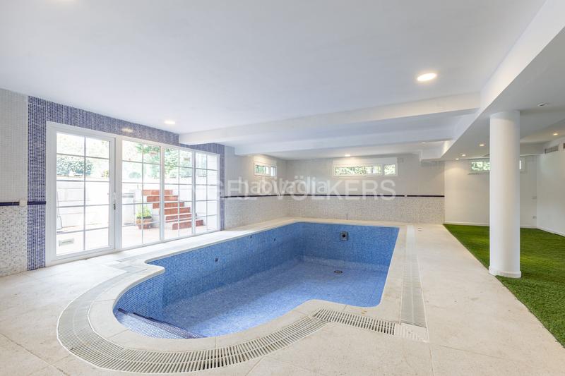 Foto 01d090b5-819a-47c9-ad82-e0ac5e134680. Casa amb calefacció piscina a Navalquejigo-Los Arroyos Escorial (El)