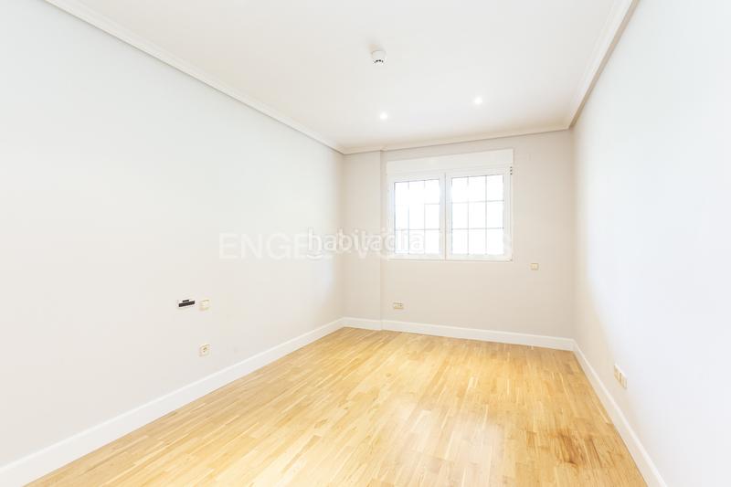 Foto 47e88697-5109-44dd-b4f8-60b0ce0423b9. Casa amb calefacció piscina a Navalquejigo-Los Arroyos Escorial (El)