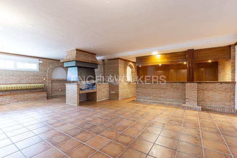 Foto 68031c6f-43c0-4673-a180-e59d223634cd. Casa amb calefacció piscina a Navalquejigo-Los Arroyos Escorial (El)