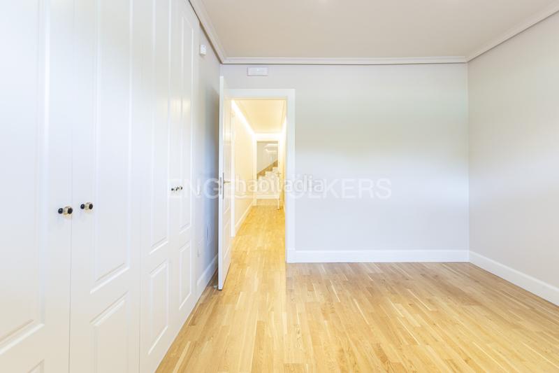 Foto 6b6fec58-4fa9-4b23-bdc3-40b0b8fd3be8. Casa amb calefacció piscina a Navalquejigo-Los Arroyos Escorial (El)