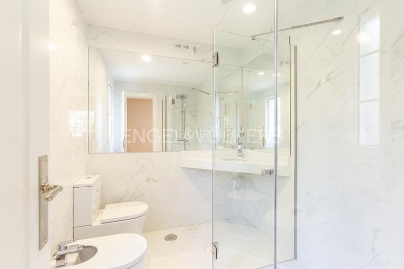 Foto 8cd0adce-edfa-4e7c-92dc-911de823fc70. Casa amb calefacció piscina a Navalquejigo-Los Arroyos Escorial (El)