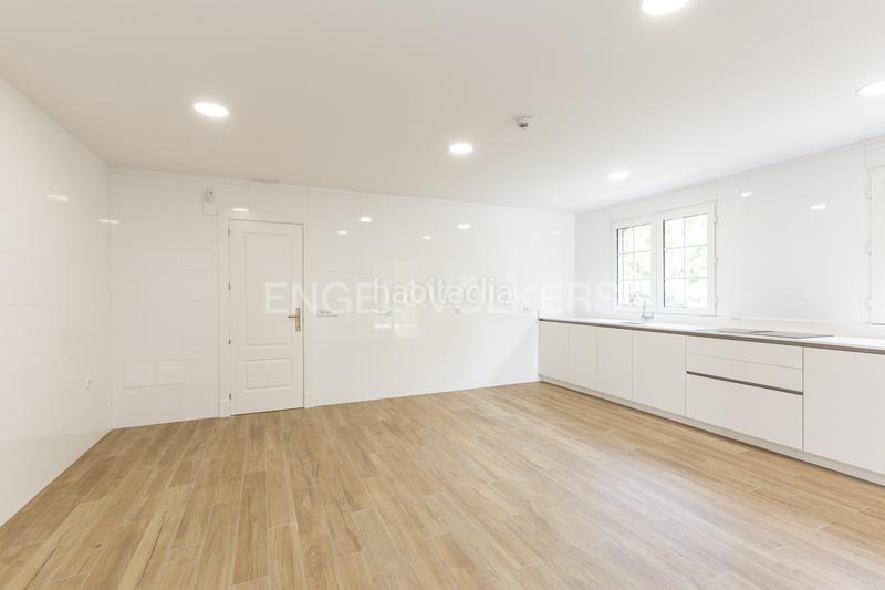 Foto 8f939dcf-9cc0-4e3a-ba0a-048aafb6d4f5. Casa amb calefacció piscina a Navalquejigo-Los Arroyos Escorial (El)