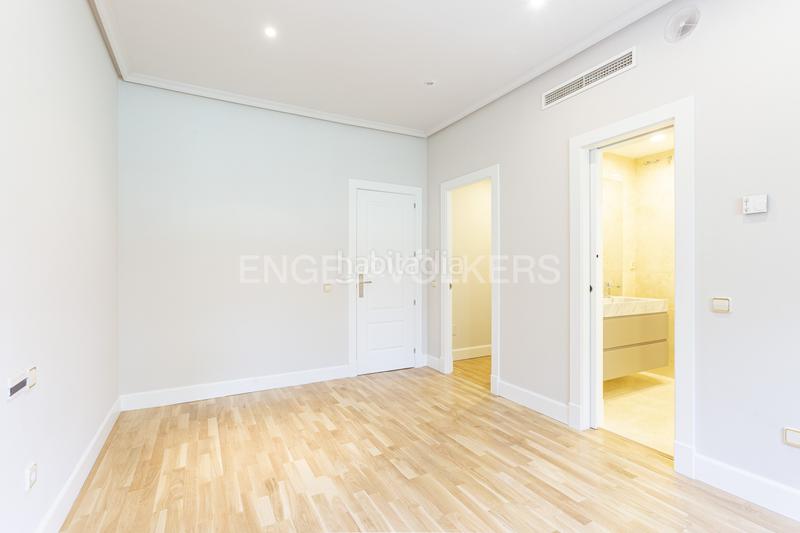 Foto a599b66b-fce2-4005-9c68-ee93b9731905. Casa amb calefacció piscina a Navalquejigo-Los Arroyos Escorial (El)