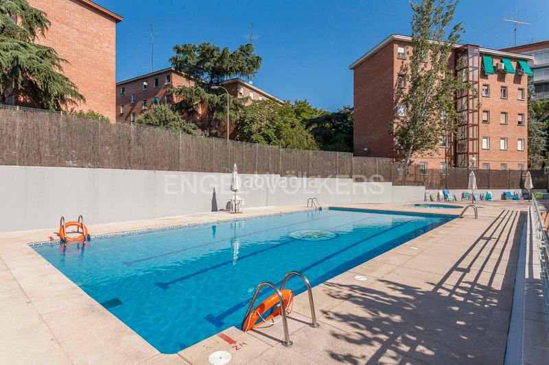 Foto 9b88a659-96d5-4812-95c8-2c4ebe9a5f64. Ático espectacular y espacioso ático con terraza en Madrid
