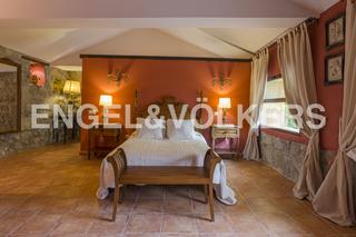 Casa a Navalagamella. Complejo finca en navalagamella