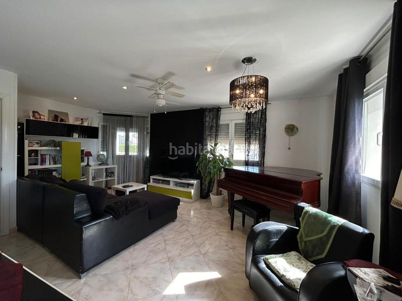 Foto 5e88e7fe-7194-43d0-997a-aaa40396fd96. Masía preciosa villa en Cabanillas del Campo