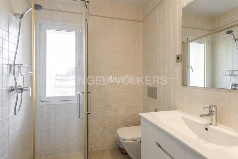 Foto 25dd66da-7337-4c9f-a3ba-c3ea46ff91f5. Apartamento ático ideal en Almagro en Almagro Madrid