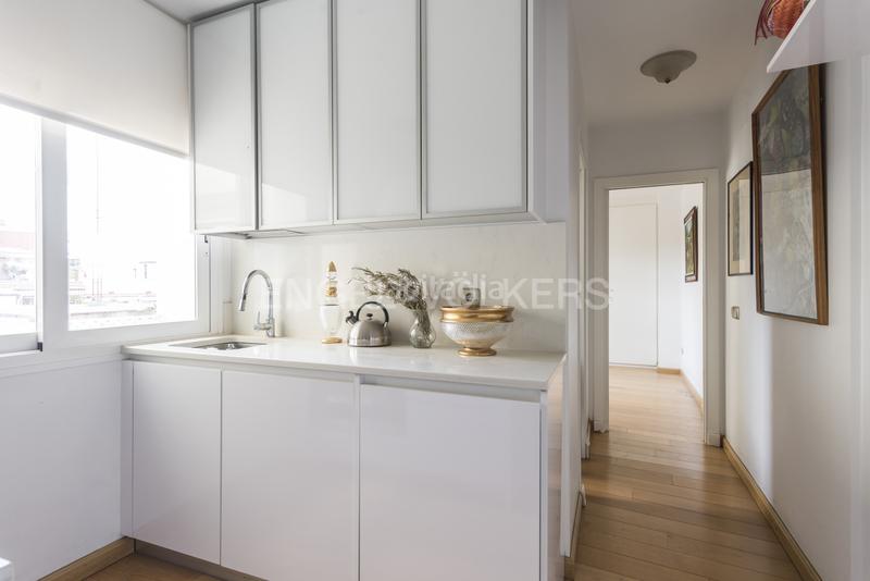 Foto b6cf0d39-f2ab-4ba0-b651-7064d508b8af. Apartamento ático ideal en Almagro en Almagro Madrid