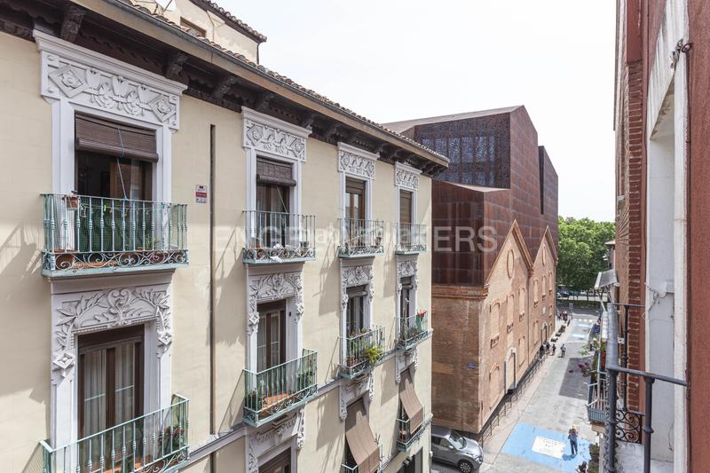 Foto 02f3aaa5-1085-4676-9f9b-21873a489f41. Appartement avec chauffage dans Cortes-Huertas Madrid