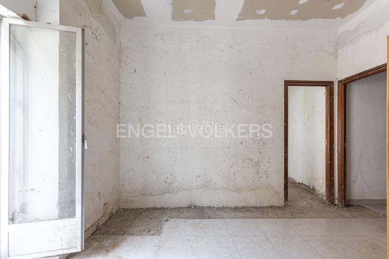 Foto 99c0cbfb-34b7-4748-9f53-a5db7cded777. Appartement avec chauffage dans Cortes-Huertas Madrid