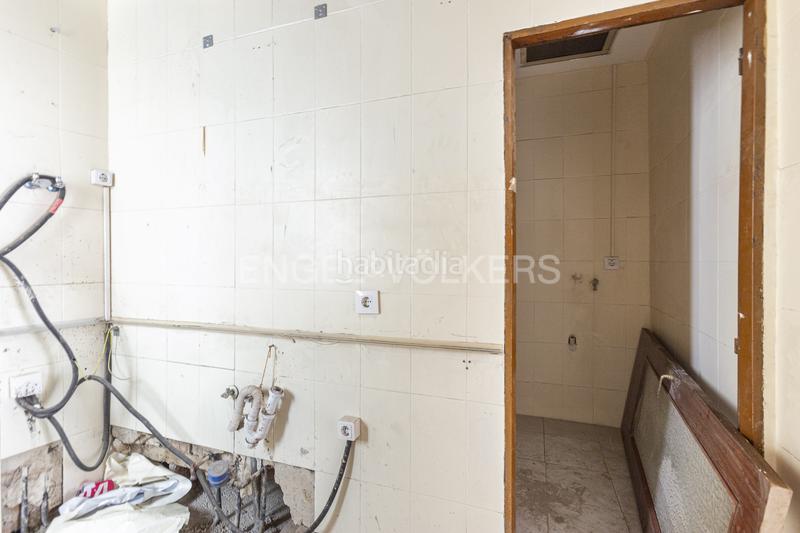 Foto 9e8133aa-fc7b-4aea-b187-8584c05682fa. Appartement avec chauffage dans Cortes-Huertas Madrid