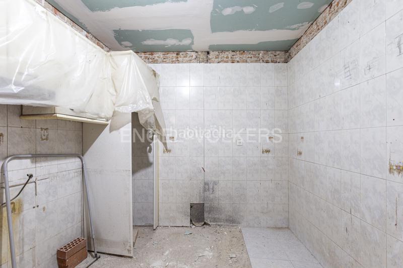 Foto bfbccc29-f0d6-4ce7-8635-de4e1b875b2a. Appartement avec chauffage dans Cortes-Huertas Madrid
