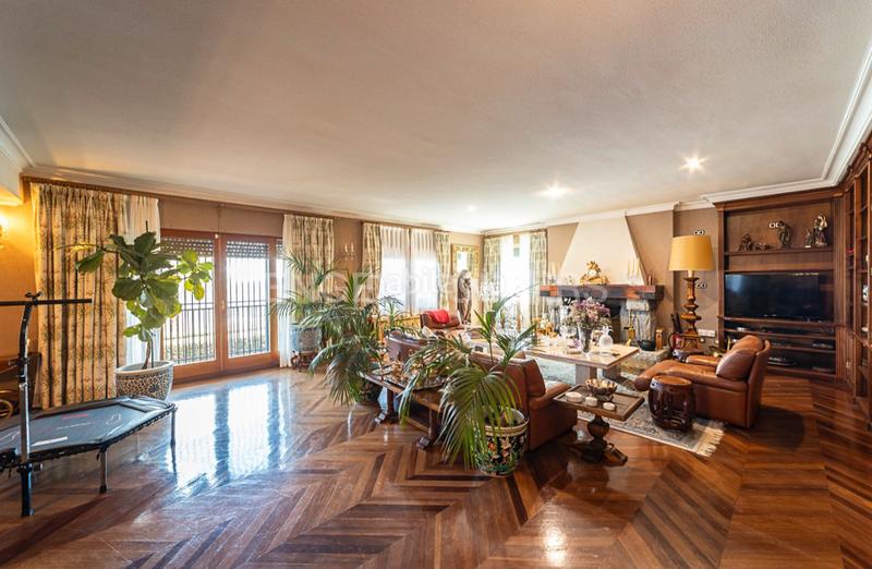 Foto 21f06616-1fba-4ca2-91d1-7fc86c7f2e81. Masia amb calefacció aparcament piscina a Abantos-Carmelitas San Lorenzo de El Escorial