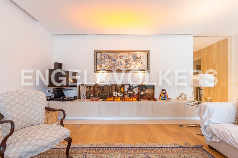 Foto 32ed7416-4f79-4271-87ba-ff6bf1a8aaba. Masia amb calefacció aparcament piscina a Abantos-Carmelitas San Lorenzo de El Escorial