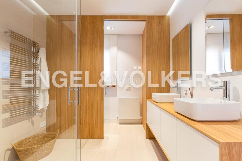 Foto 51d58c7e-6d99-4c6a-b7e0-36036b9952d4. Masia amb calefacció aparcament piscina a Abantos-Carmelitas San Lorenzo de El Escorial