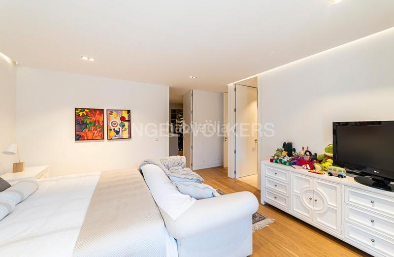 Foto 78d5b947-8a3f-4b48-a559-544b337226f7. Masia amb calefacció aparcament piscina a Abantos-Carmelitas San Lorenzo de El Escorial