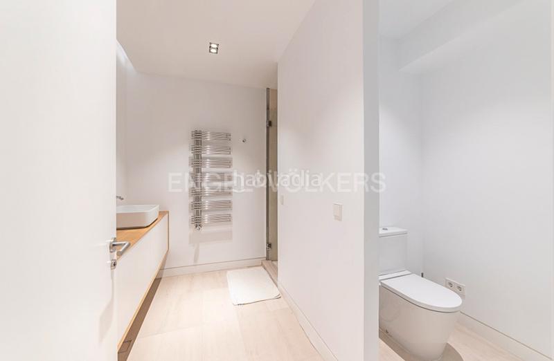 Foto 8e0a65dd-8ac3-4800-9d4e-8313fc61b31c. Masia amb calefacció aparcament piscina a Abantos-Carmelitas San Lorenzo de El Escorial