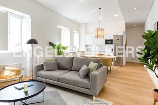 Lloguer Apartament  Corredera baja de san pablo. Espectacular piso de 2 dormitorios en malasaña en alquiler