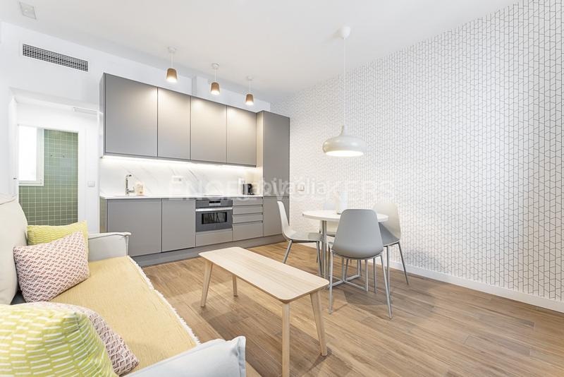 Foto 64a755cc-b5cc-41e3-aeda-1b60f7381470. Location appartement avec chauffage dans Ríos Rosas-Nuevos Ministerios Madrid