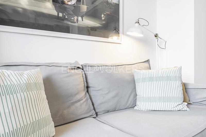 Foto bea42b75-f4f2-4681-95d9-d72a28f1ce8a. Alquiler apartamento ático de un dormitorio en calle ponzano en alquiler en Madrid