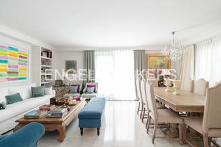 Casa adossada a Palomas. Excelente  chalet  en palomas