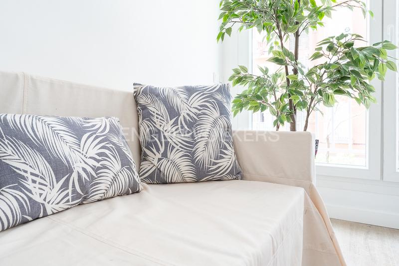 Foto f17cc58d-2da7-44e4-976b-1c1f1a8804b2. Alquiler apartamento encantador estudio en calle teruel en alquiler en Madrid