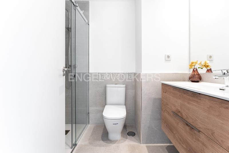 Foto 187d3e0c-2e2d-48c7-8f7e-74055bf804b4. Location appartement avec chauffage piscine dans Cuatro Caminos - Azca Madrid