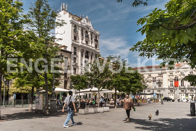 Foto 50f2db55-eb40-4016-822d-b612d3ad9467. Appartement avec chauffage dans Cortes-Huertas Madrid