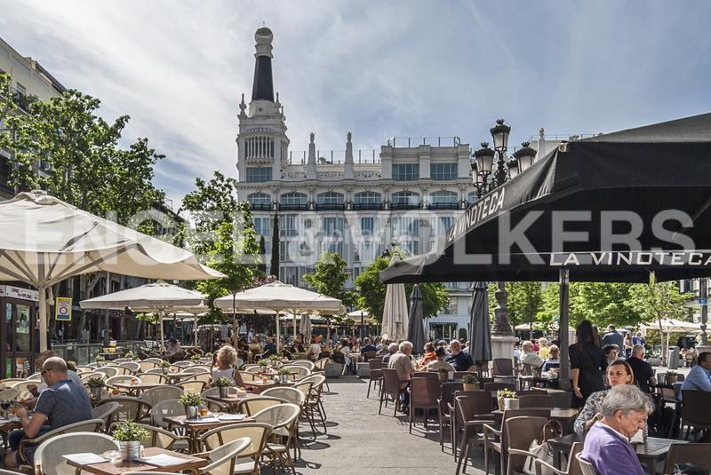 Foto e6f0b2ac-b62e-4c3a-9e3b-9726d694c58e. Appartement avec chauffage dans Cortes-Huertas Madrid