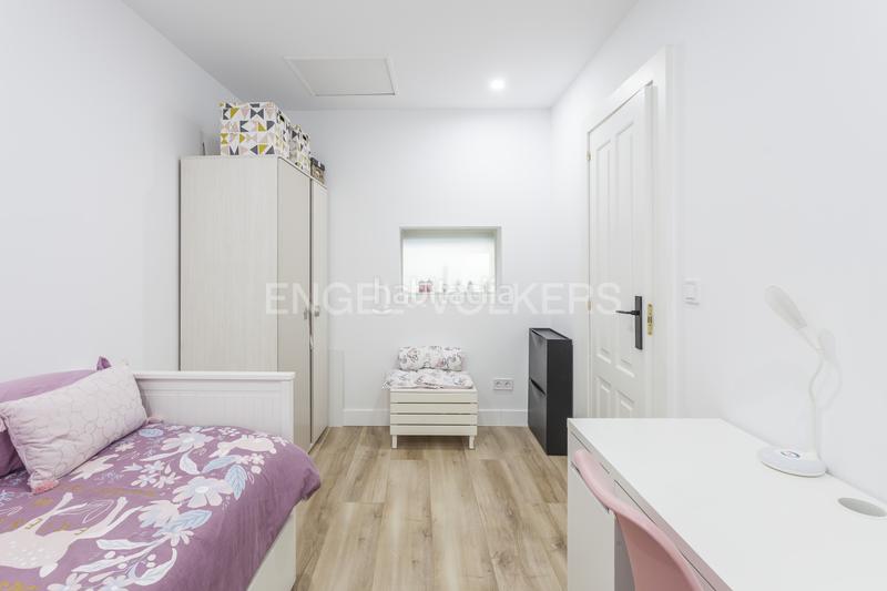 Foto 1ddd842d-5d4e-4c7b-bc63-541058ba5bf7. Apartament amb calefacció a Cortes-Huertas Madrid