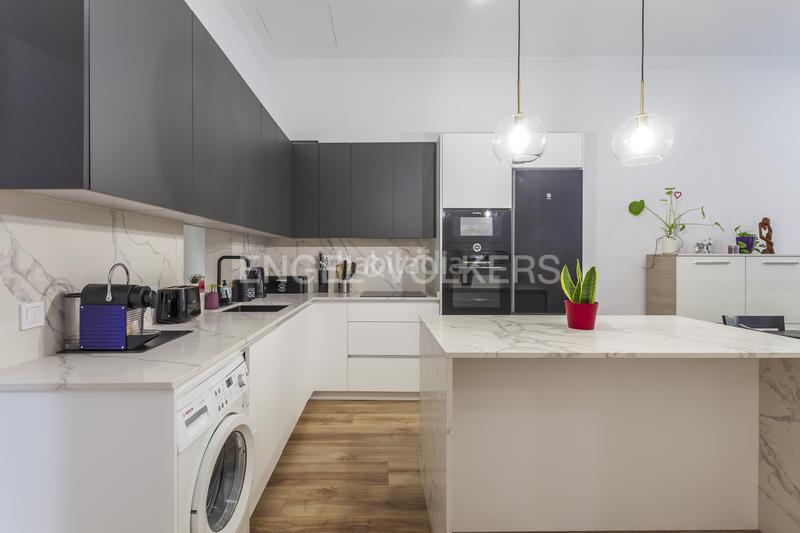 Foto a3cce2aa-20e8-44dc-b734-ede8ccc75d63. Apartament amb calefacció a Cortes-Huertas Madrid