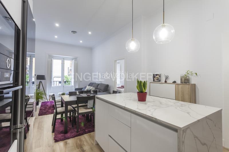 Foto a718b7d9-20f3-45fd-a777-7d3a299f3587. Apartament amb calefacció a Cortes-Huertas Madrid