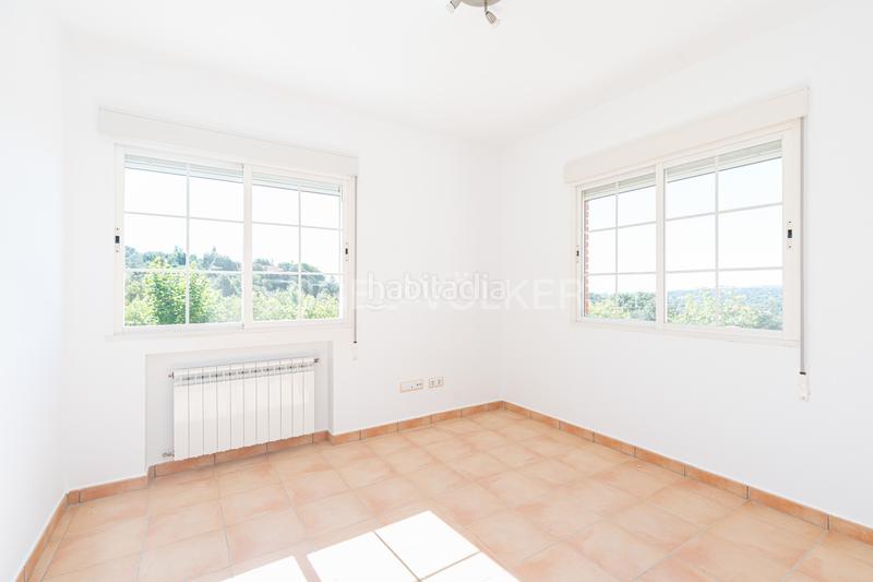 Foto 538a6fa3-fc27-45e5-a947-84a5fd30ec61. Casa amb calefacció aparcament piscina a Cerro Alarcón Valdemorillo
