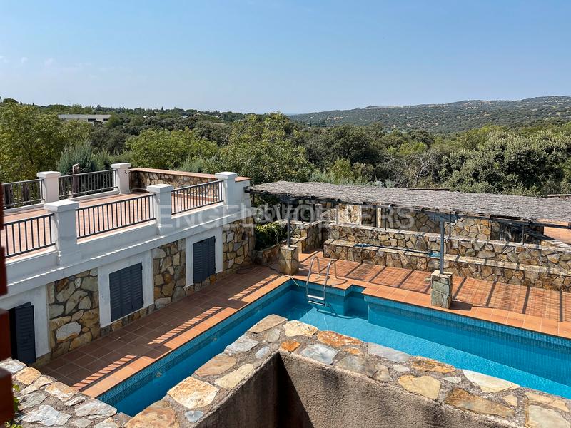 Foto bd4b3cbd-7978-4ab6-8f29-0343b842468b. Casa amb calefacció aparcament piscina a Cerro Alarcón Valdemorillo