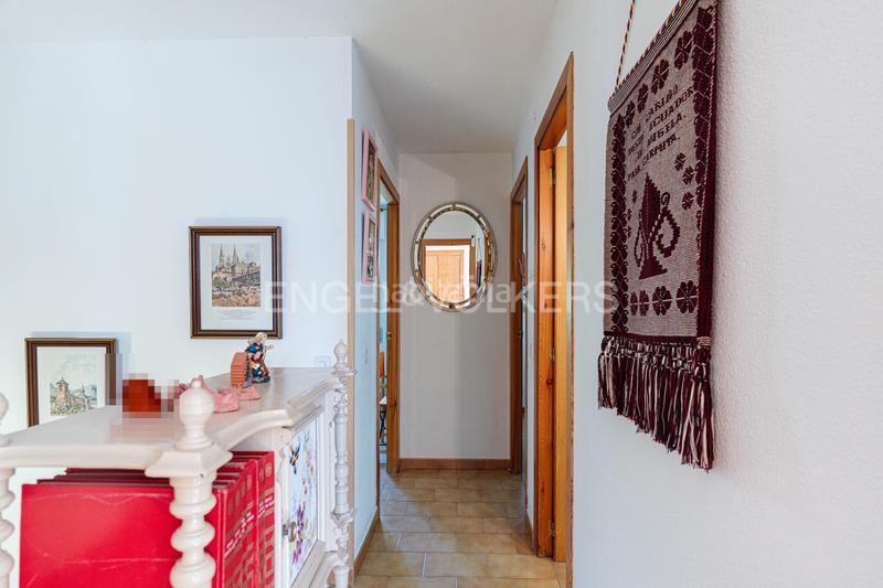 Foto 459b2aed-4e18-4adb-a5ae-f5c05fb74807. Casa con riscaldamento parcheggio in Centro-Manguilla Escorial (El)