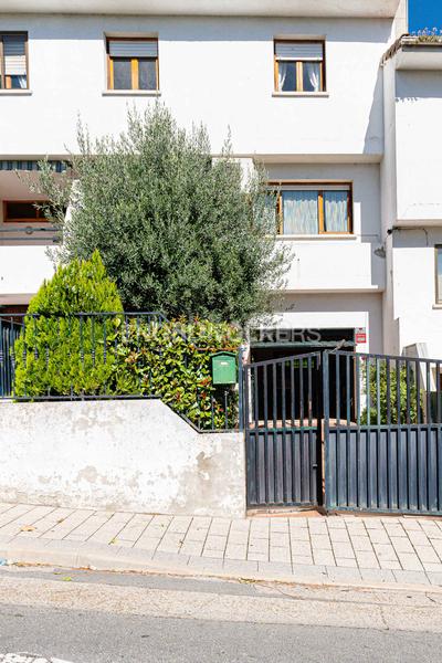 Foto 46cf5adf-fbf5-4dcb-8907-909700f15e46. Casa con riscaldamento parcheggio in Centro-Manguilla Escorial (El)