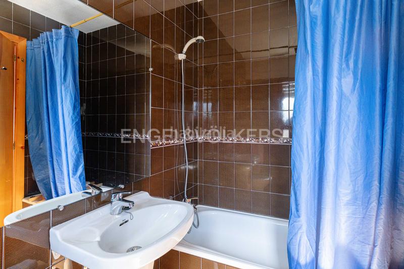 Foto b0536aa0-0a3f-42b1-8798-f8016ff7c19e. Casa con riscaldamento parcheggio in Centro-Manguilla Escorial (El)