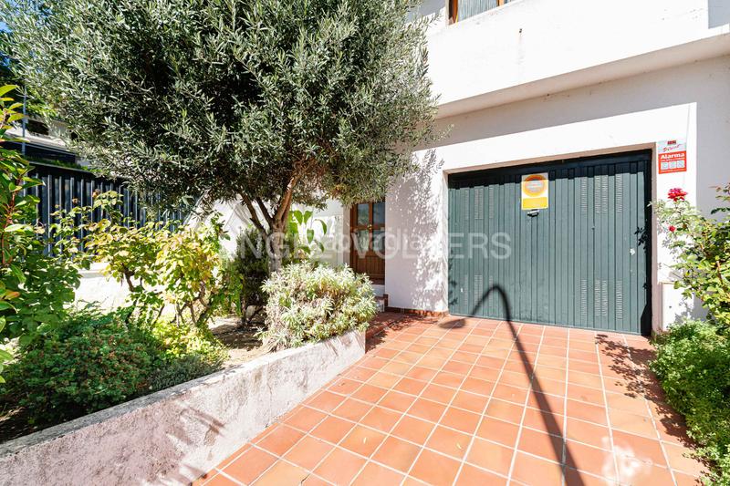 Foto c47d9525-ab70-4dc7-9065-ef7d6f75e812. Casa con riscaldamento parcheggio in Centro-Manguilla Escorial (El)