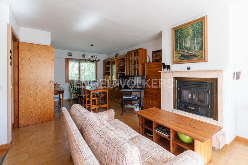 Foto d2f8f8da-c554-4713-afd7-8d3e3af3fe16. Casa con riscaldamento parcheggio in Centro-Manguilla Escorial (El)